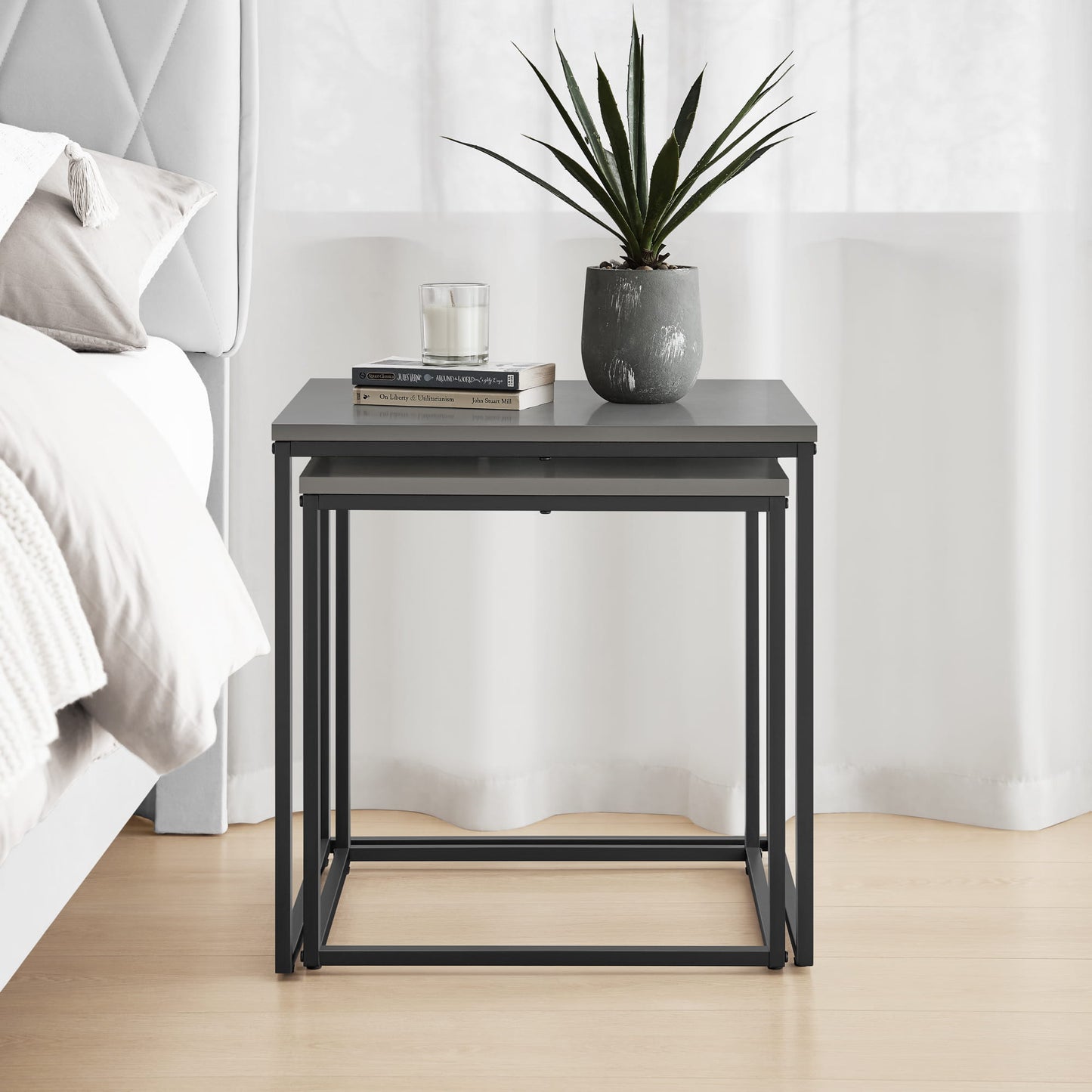 2er Set Couchtische quadratisch – moderner Wohnzimmertisch mit Metallgestell